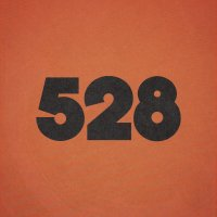 528